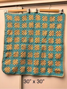Vintage Handmade Crocheted Granny Square Throw Lap Blanket 30”x30”